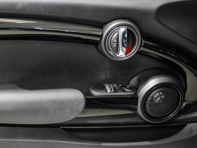 fotoG 15 del MINI MINI 3 Puertas Cooper SE 135 kW (184 CV) 184cv Eléctrico del 2020 en Barcelona