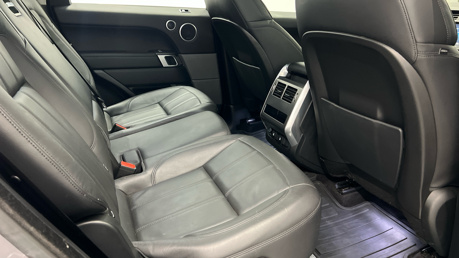 Land Rover Range Rover Sport 3.0D I6 en Barcelona