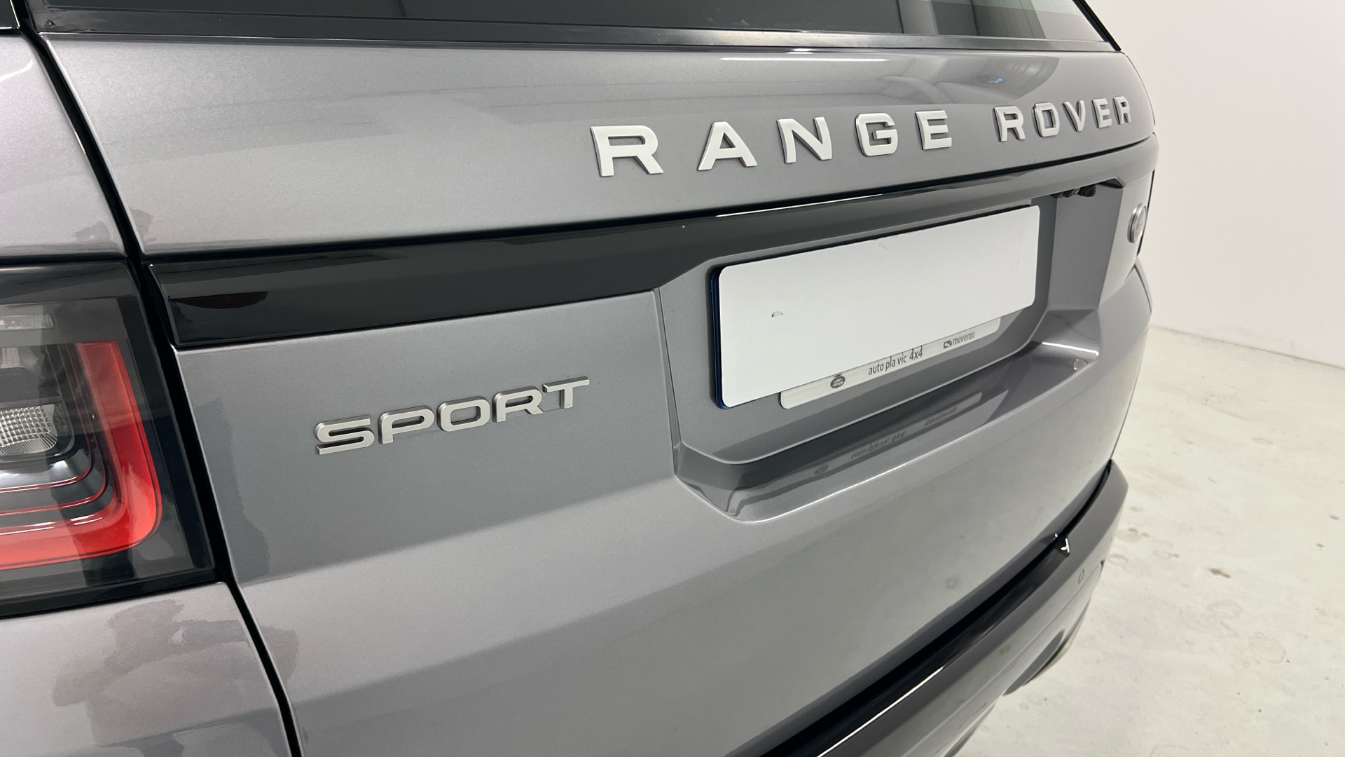 Land Rover Range Rover Sport 3.0D I6 en Barcelona