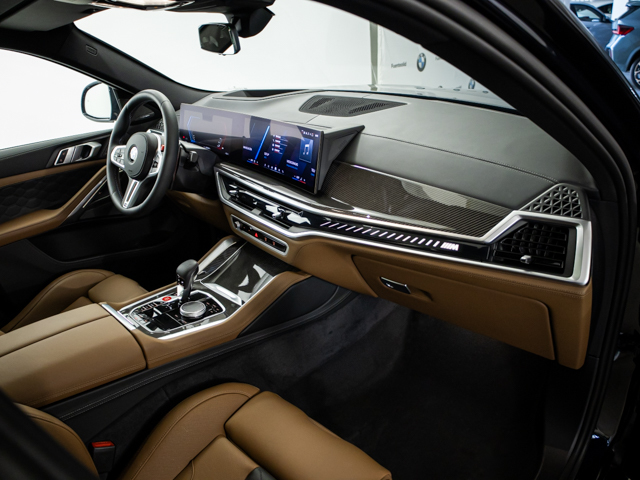 BMW M X6 M color Negro. Año 2025. 460KW(625CV). Gasolina. En concesionario BMW Fuenteolid Valladolid de Valladolid