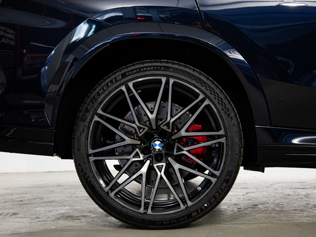 BMW M X6 M color Negro. Año 2025. 460KW(625CV). Gasolina. En concesionario BMW Fuenteolid Valladolid de Valladolid