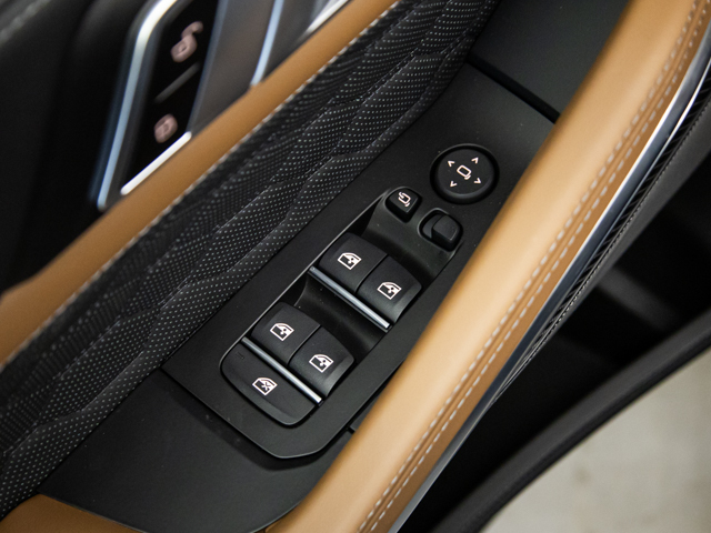 BMW M X6 M color Negro. Año 2025. 460KW(625CV). Gasolina. En concesionario BMW Fuenteolid Valladolid de Valladolid