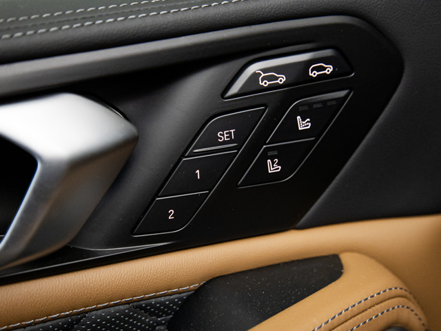 BMW M X6 M color Negro. Año 2025. 460KW(625CV). Gasolina. En concesionario BMW Fuenteolid Valladolid de Valladolid