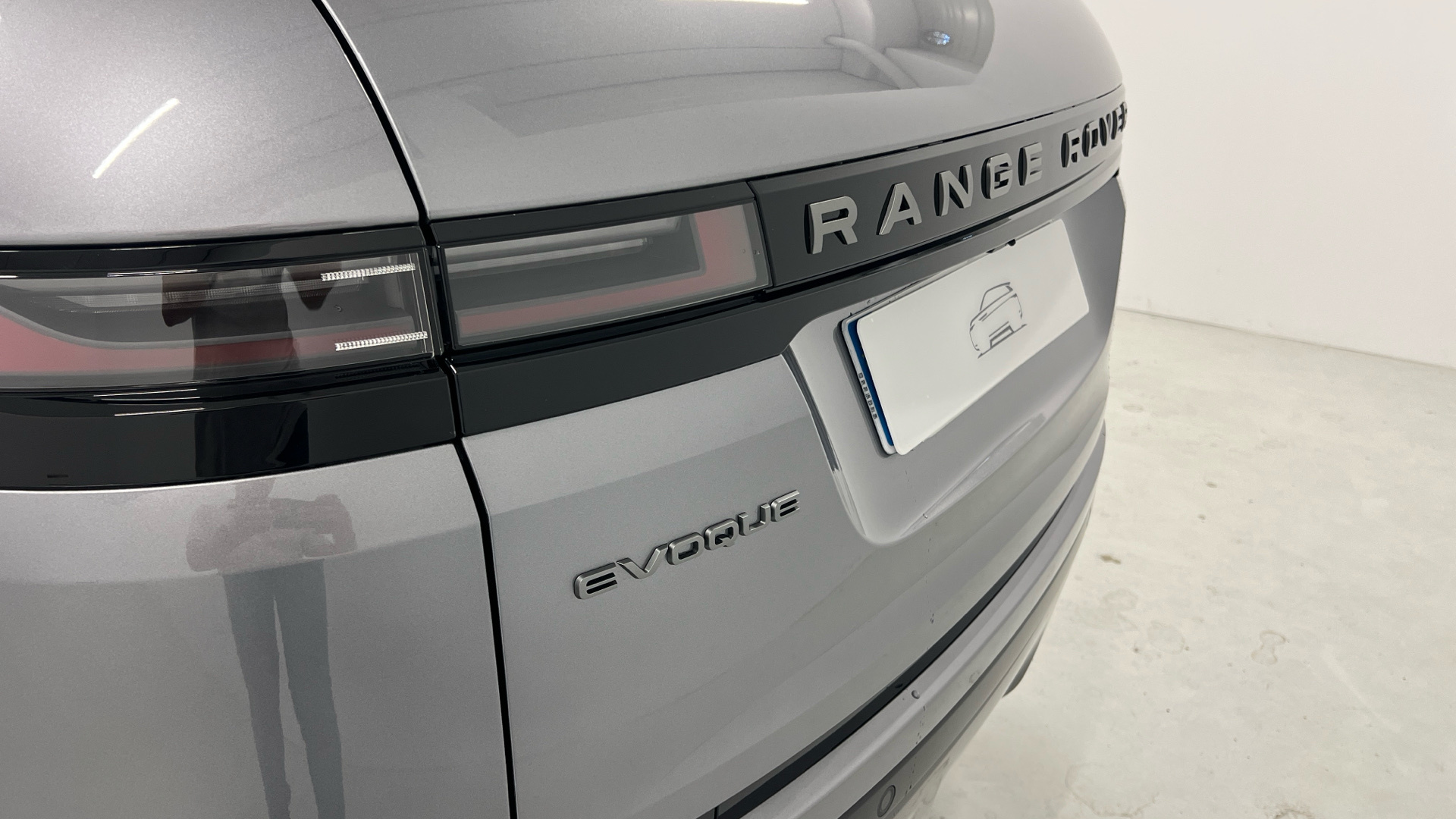 Land Rover Range Rover Evoque P300e PHEV en Barcelona