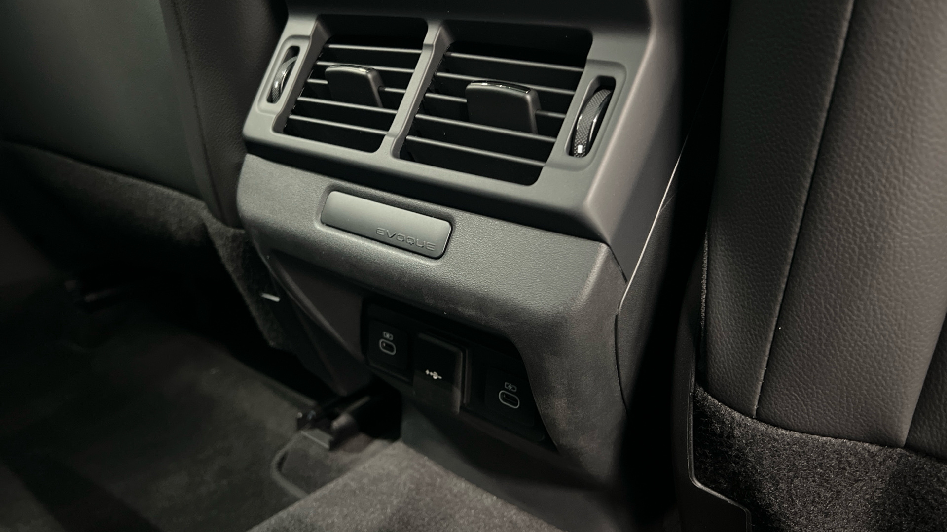 Land Rover Range Rover Evoque P300e PHEV en Barcelona