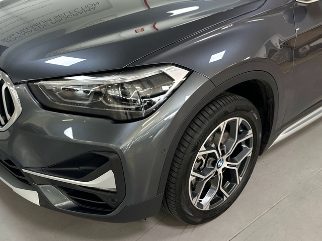 BMW X1 sDrive20i color Gris. Año 2021. 141KW(192CV). Gasolina. En concesionario Triocar Gijón (Bmw y Mini) de Asturias