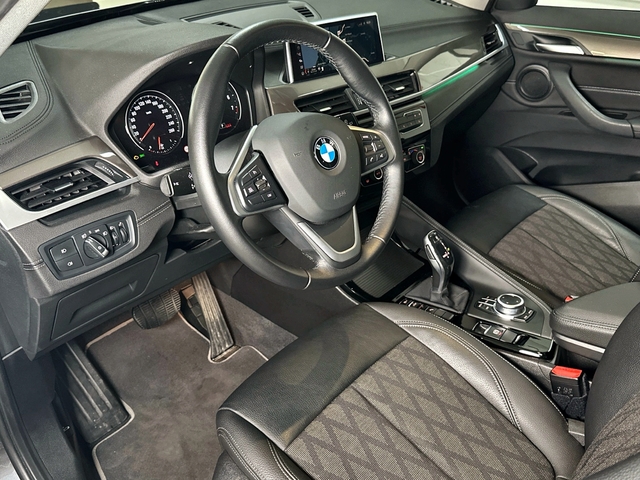 BMW X1 sDrive20i color Gris. Año 2021. 141KW(192CV). Gasolina. En concesionario Triocar Gijón (Bmw y Mini) de Asturias