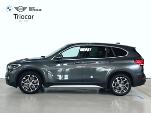 Fotos de BMW X1 sDrive20i color Gris. Año 2021. 141KW(192CV). Gasolina. En concesionario Triocar Gijón (Bmw y Mini) de Asturias