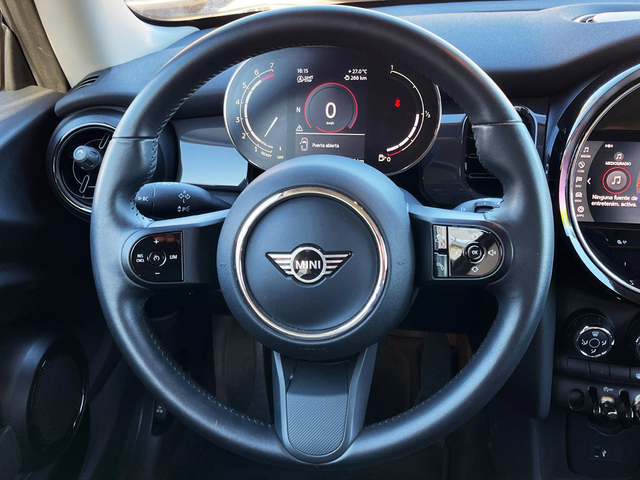 fotoG 12 del MINI MINI Cooper One 75 kW (102 CV) 102cv Gasolina del 2021 en Murcia
