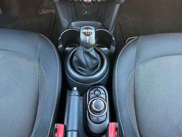 fotoG 14 del MINI MINI Cooper One 75 kW (102 CV) 102cv Gasolina del 2021 en Murcia