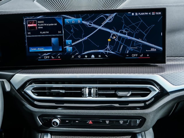 BMW i4 eDrive40 color Negro. Año 2025. 250KW(340CV). Eléctrico. En concesionario Oliva Motor Tarragona de Tarragona