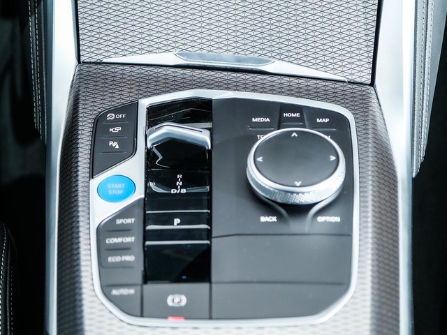 BMW i4 eDrive40 color Negro. Año 2025. 250KW(340CV). Eléctrico. En concesionario Oliva Motor Tarragona de Tarragona