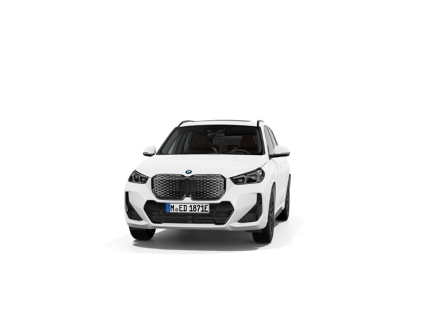 BMW iX1 xDrive30 color Blanco. Año 2024. 230KW(313CV). Eléctrico. En concesionario Oliva Motor Tarragona de Tarragona