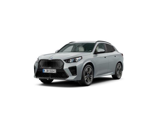 BMW iX2 eDrive20 color Gris. Año 2024. 150KW(204CV). Eléctrico. En concesionario Oliva Motor Tarragona de Tarragona