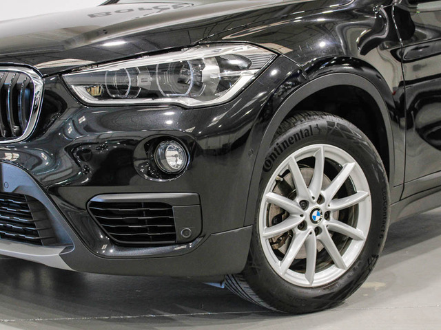 BMW X1 sDrive18i color Negro. Año 2018. 103KW(140CV). Gasolina. En concesionario Barcelona Premium -- GRAN VIA de Barcelona