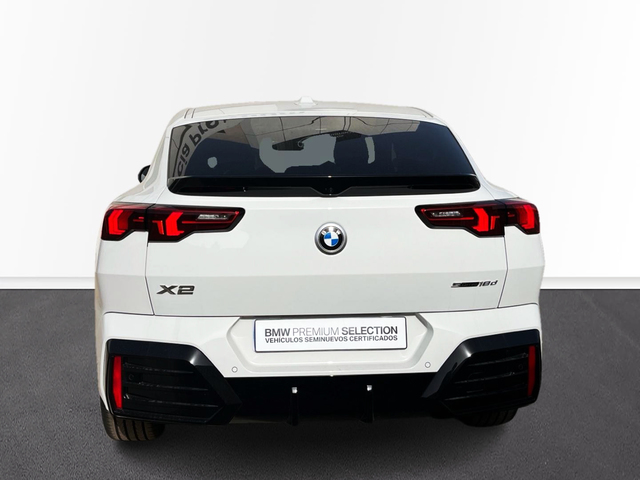 BMW X2 sDrive18d color Blanco. Año 2025. 110KW(150CV). Diésel. En concesionario MURCIA PREMIUM S.L. JUAN CARLOS I de Murcia