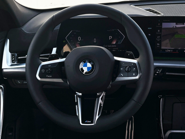 BMW X2 sDrive18d color Blanco. Año 2025. 110KW(150CV). Diésel. En concesionario MURCIA PREMIUM S.L. JUAN CARLOS I de Murcia