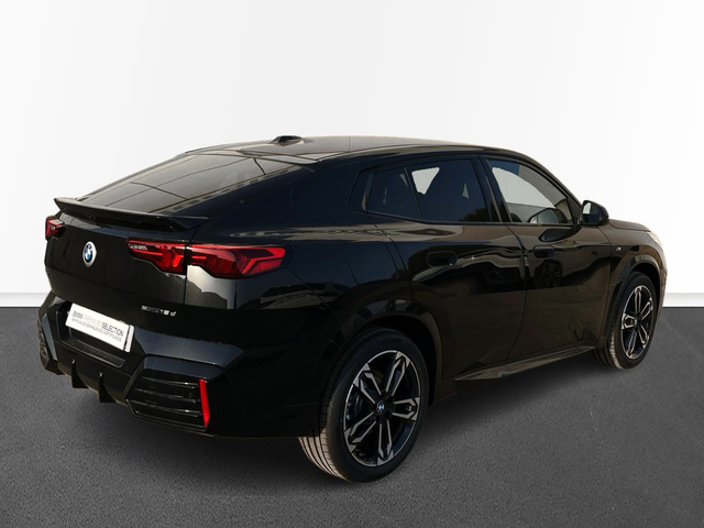 BMW X2 sDrive18d color Negro. Año 2025. 110KW(150CV). Diésel. En concesionario MURCIA PREMIUM S.L. JUAN CARLOS I de Murcia