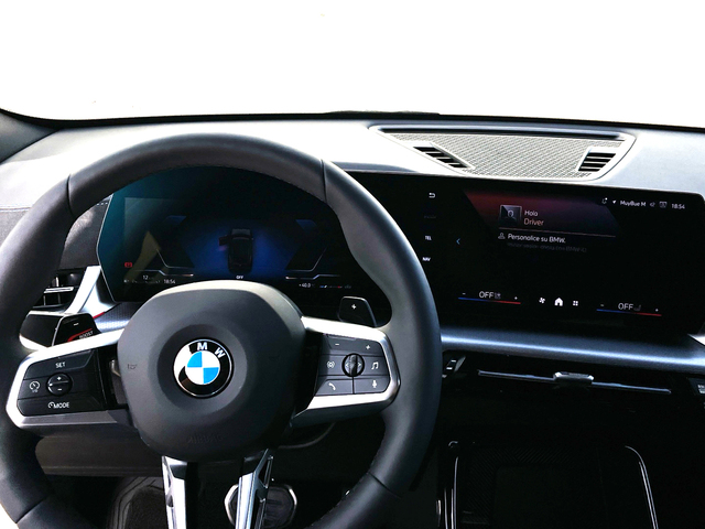 BMW X2 sDrive18d color Negro. Año 2025. 110KW(150CV). Diésel. En concesionario MURCIA PREMIUM S.L. JUAN CARLOS I de Murcia