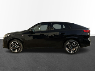 Fotos de BMW X2 sDrive18d color Negro. Año 2025. 110KW(150CV). Diésel. En concesionario MURCIA PREMIUM S.L. JUAN CARLOS I de Murcia