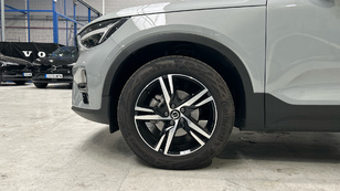 Volvo XC40 T2 Plus Dark Auto 95 kW (129 CV) - 14 Volvo XC40 T2 Ocasión 95 KW (129CV) - 14