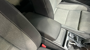 Volvo XC40 T2 Plus Dark Auto 95 kW (129 CV) - 24 Volvo XC40 T2 Ocasión 95 KW (129CV) - 24