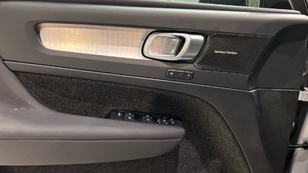 Volvo XC40 T2 Plus Dark Auto 95 kW (129 CV) - 40 Volvo XC40 T2 Ocasión 95 KW (129CV) - 40