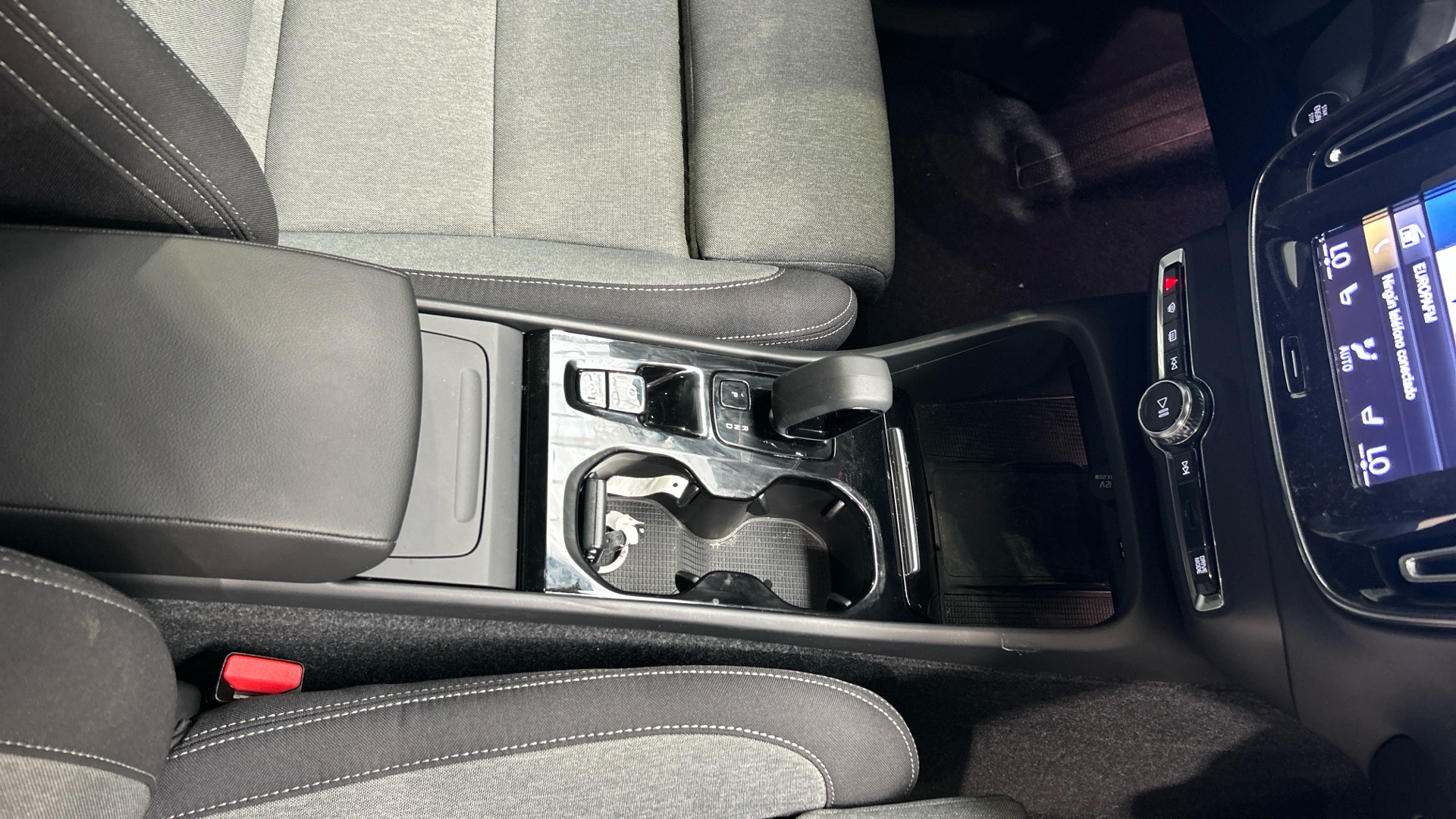 Volvo XC40 segunda mano 82654369 - 24 Volvo XC40 segunda mano 82654369 - 24