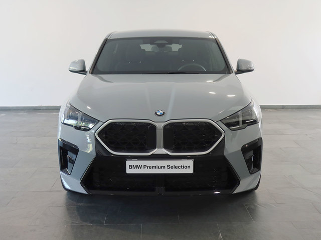 BMW X2 sDrive18d color Gris. Año 2025. 110KW(150CV). Diésel. En concesionario Autogal de Ourense