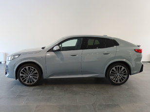 Fotos de BMW X2 sDrive18d color Gris. Año 2025. 110KW(150CV). Diésel. En concesionario Autogal de Ourense