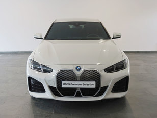 Fotos de BMW i4 eDrive40 color Blanco. Año 2025. 250KW(340CV). Eléctrico. En concesionario Autogal de Ourense