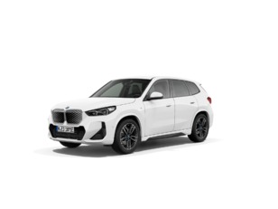 Fotos de BMW iX1 xDrive30 color Blanco. Año 2025. 230KW(313CV). Eléctrico. En concesionario Autogal de Ourense