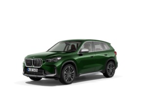 Fotos de BMW X1 sDrive18i color Verde. Año 2024. 100KW(136CV). Gasolina. En concesionario Hispamovil Elche de Alicante