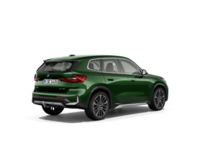 Fotos de BMW X1 sDrive18i color Verde. Año 2024. 100KW(136CV). Gasolina. En concesionario Hispamovil Elche de Alicante