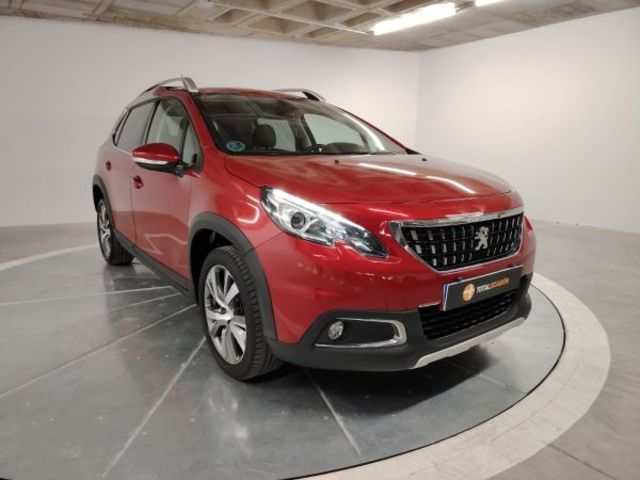 Peugeot 2008 BlueHDi 120 Allure Auto 88 kW (120 CV)