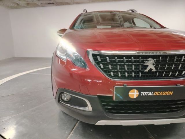 Peugeot 2008 BlueHDi 120 Allure Auto 88 kW (120 CV)