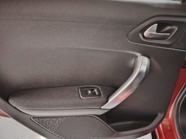 Peugeot 2008 BlueHDi 120 Allure Auto 88 kW (120 CV)