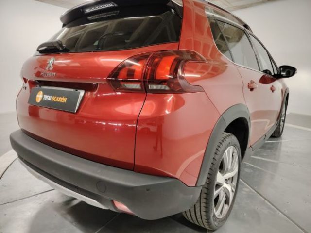 Peugeot 2008 BlueHDi 120 Allure Auto 88 kW (120 CV)