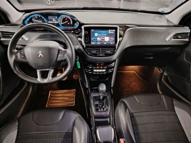 Peugeot 2008 BlueHDi 120 Allure Auto 88 kW (120 CV)