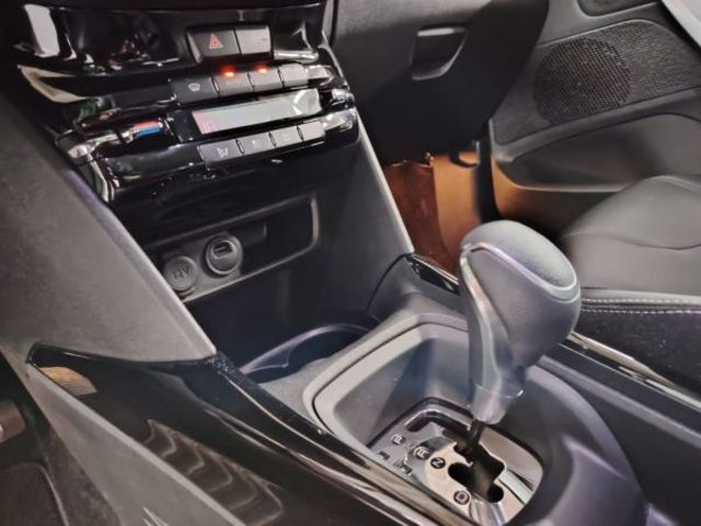 Peugeot 2008 BlueHDi 120 Allure Auto 88 kW (120 CV)