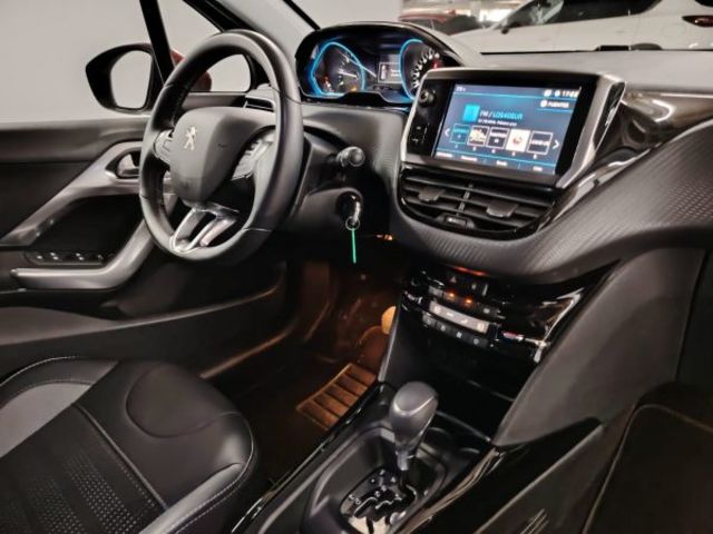 Peugeot 2008 BlueHDi 120 Allure Auto 88 kW (120 CV)