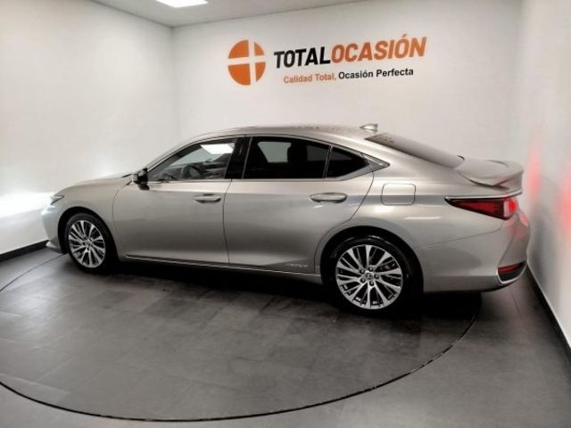 Lexus ES 300h Executive 160 kW (218 CV)
