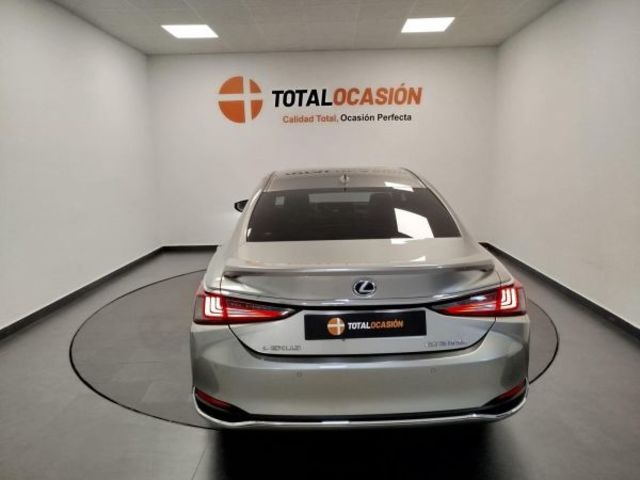 Lexus ES 300h Executive 160 kW (218 CV)