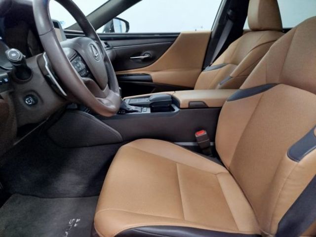 Lexus ES 300h Executive 160 kW (218 CV)