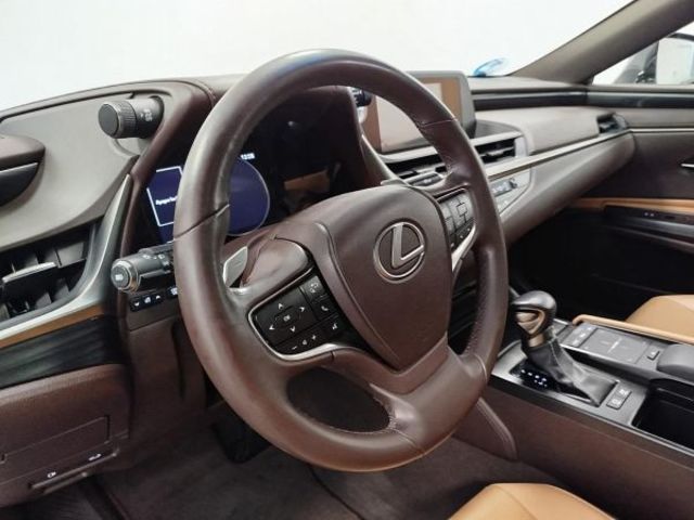 Lexus ES 300h Executive 160 kW (218 CV)