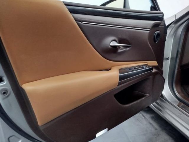 Lexus ES 300h Executive 160 kW (218 CV)