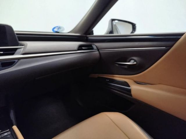 Lexus ES 300h Executive 160 kW (218 CV)