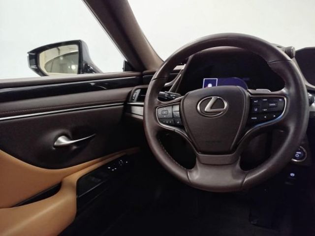 Lexus ES 300h Executive 160 kW (218 CV)