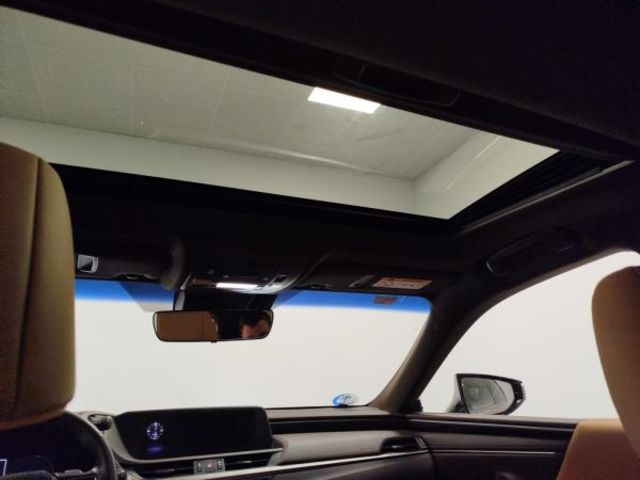 Lexus ES 300h Executive 160 kW (218 CV)