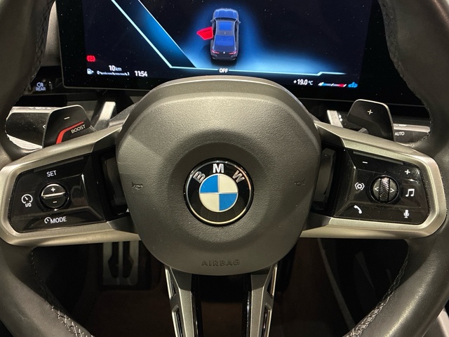 BMW Serie 5 520d color Gris. Año 2024. 145KW(197CV). Diésel. En concesionario BMW Marcos Automoción de Valencia